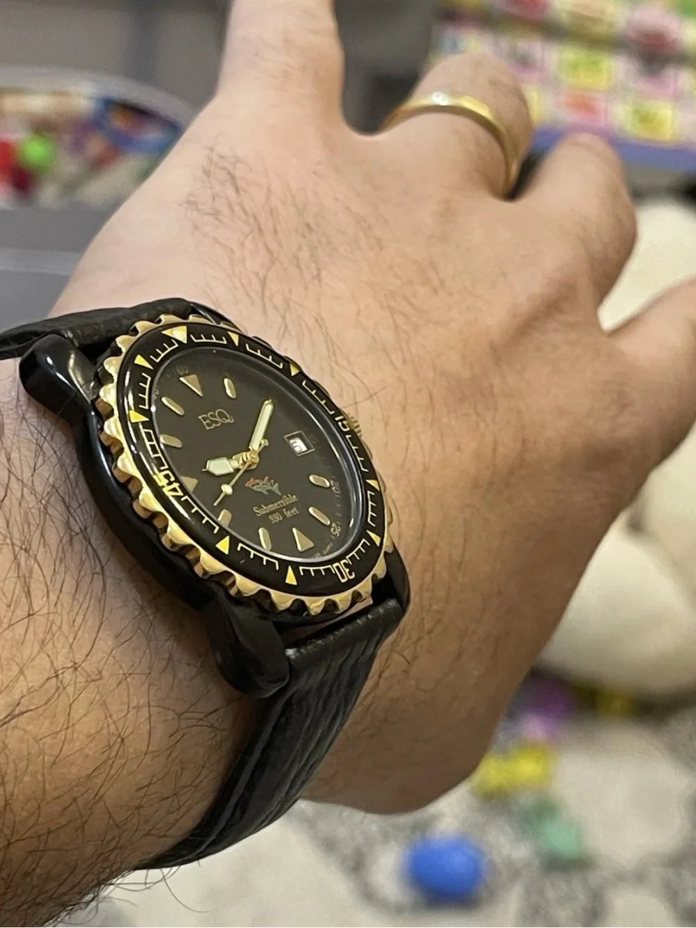 ESQ Movado Submersible Black Dial Gold Tone 330ft Diver 40mm Men’s Quartz